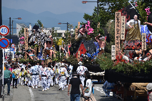 土崎神明社祭の曳山行事（土崎港曳山まつり）