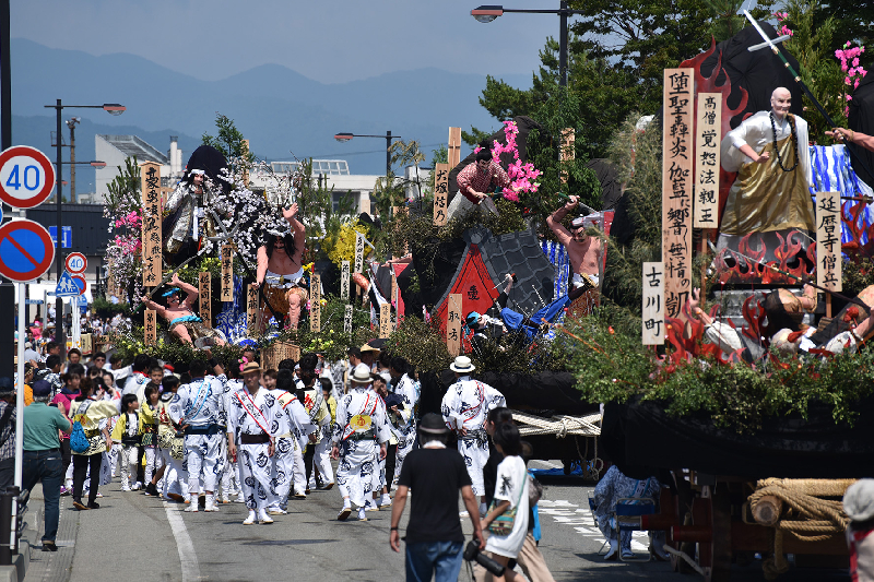 土崎神明社祭の曳山行事（土崎港曳山まつり）